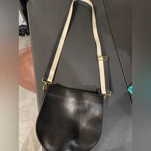 Madewell leather saddle bag—crossbody with fun strap!